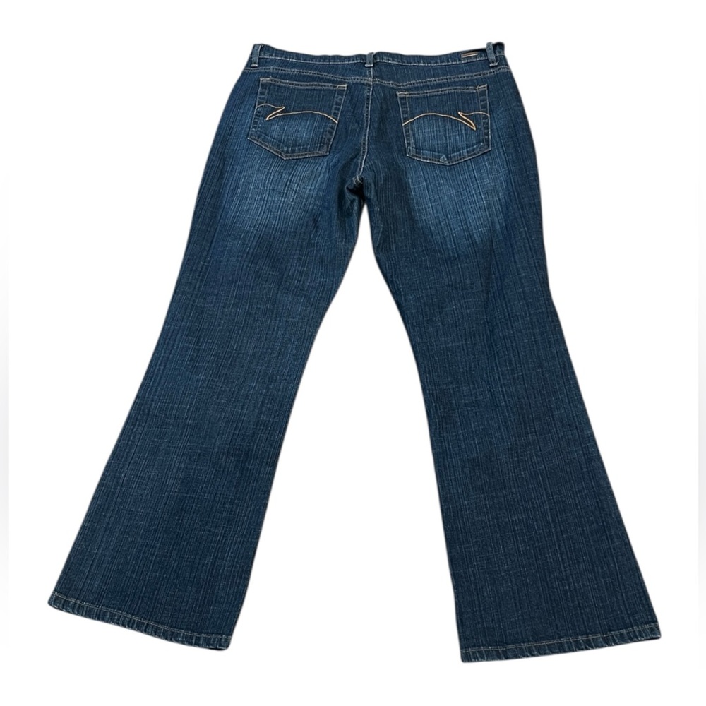 Gloria Vanderbilt Size 16 Missy Short Dark Indigo Jeans - Picture 2 of 13